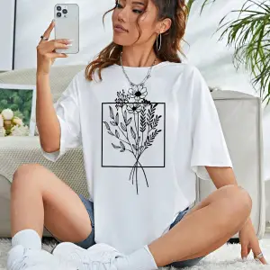 Unity Çiçek Desenli Düşük Omuzlu Büyük Boy Tişört