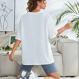 Unity Çiçek Desenli Düşük Omuzlu Büyük Boy Tişört