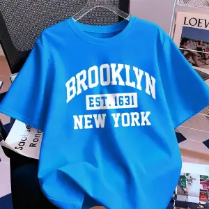 Urban Pop Graphic Kadın Tişört KoleksiyonuKod 5080