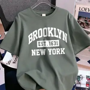 Urban Pop Graphic Kadın Tişört KoleksiyonuKod 5080