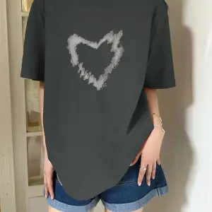 Urban Pop Graphic Kadın Tişört KoleksiyonuKod 5087