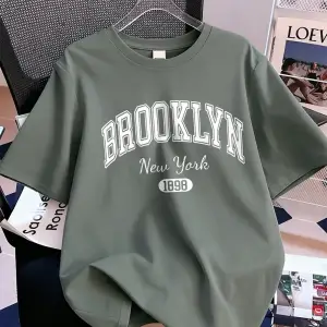 Urban Pop Graphic Kadın Tişört KoleksiyonuKod 5090