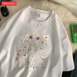 Urban Pop Graphic Kadın Tişört KoleksiyonuKod 5101