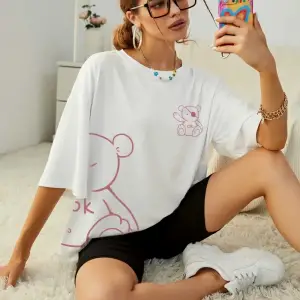 Urban Pop Graphic Kadın Tişört KoleksiyonuKod 5102