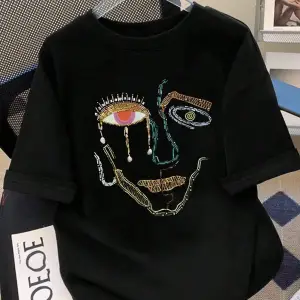 Urban Pop Graphic Kadın Tişört KoleksiyonuKod 5104