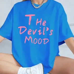 Urban Pop Graphic Kadın Tişört KoleksiyonuKod 5106