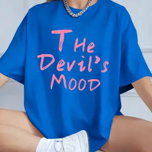 Urban Pop Graphic Kadın Tişört KoleksiyonuKod 5106