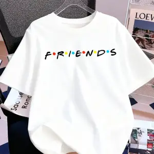 Urban Pop Graphic Kadın Tişört KoleksiyonuKod 5110