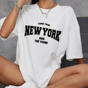 Urban Pop Graphic Kadın Tişört KoleksiyonuKod 5114