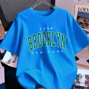 Urban Pop Graphic Kadın Tişört KoleksiyonuKod 5116