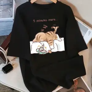 Urban Pop Graphic Kadın Tişört KoleksiyonuKod 5122