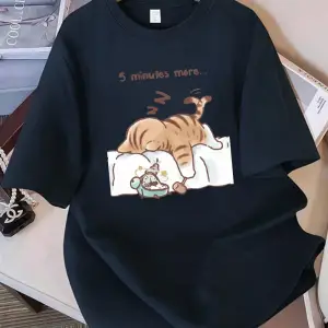 Urban Pop Graphic Kadın Tişört KoleksiyonuKod 5122