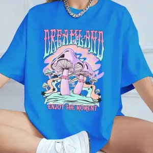 Urban Pop Graphic Kadın Tişört KoleksiyonuKod 5135