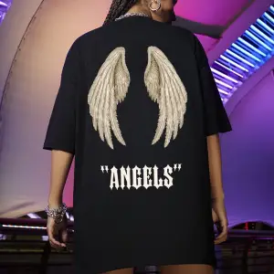 Urban Pop Graphic Kadın Tişört KoleksiyonuKod 5135