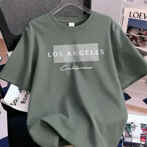 Urban Pop Graphic Kadın Tişört KoleksiyonuKod 5136