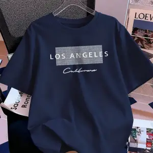 Urban Pop Graphic Kadın Tişört KoleksiyonuKod 5136