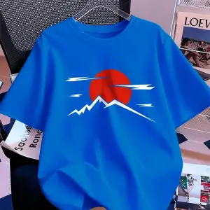 Urban Pop Graphic Kadın Tişört KoleksiyonuKod 5143