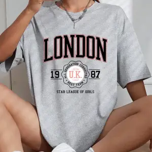 Urban Pop Graphic Kadın Tişört KoleksiyonuKod 5149