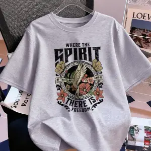 Urban Pop Graphic Kadın Tişört KoleksiyonuKod 5151