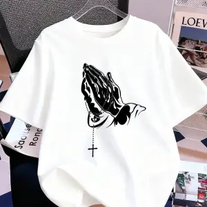 Urban Pop Graphic Kadın Tişört KoleksiyonuKod 5158