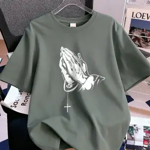 Urban Pop Graphic Kadın Tişört KoleksiyonuKod 5158