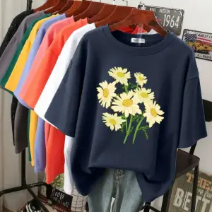 Urban Pop Graphic Kadın Tişört KoleksiyonuKod 5170