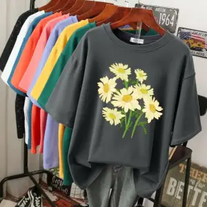Urban Pop Graphic Kadın Tişört KoleksiyonuKod 5170