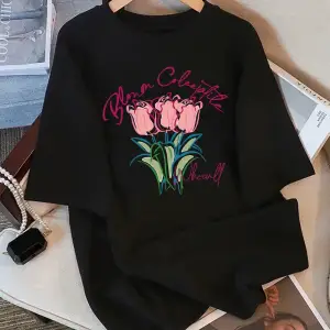 Urban Pop Graphic Kadın Tişört KoleksiyonuKod 5178