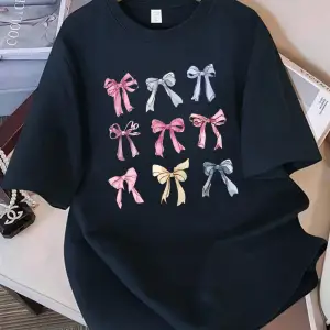 Urban Pop Graphic Kadın Tişört KoleksiyonuKod 5179