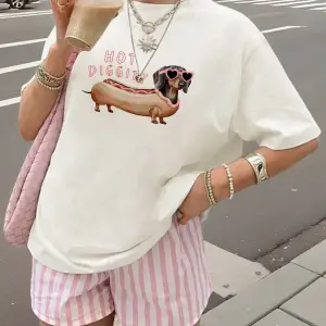 Urban Pop Graphic Kadın Tişört KoleksiyonuKod 5182