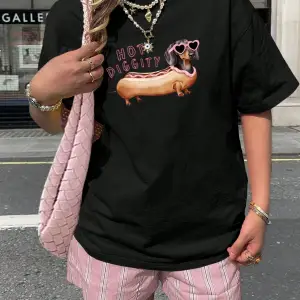 Urban Pop Graphic Kadın Tişört KoleksiyonuKod 5182