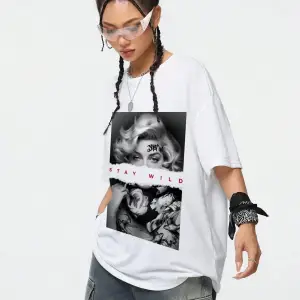 Urban Pop Graphic Kadın Tişört KoleksiyonuKod 5187