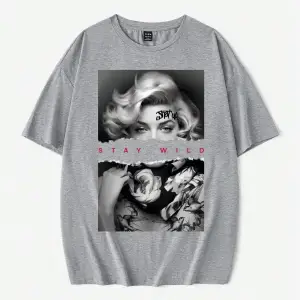 Urban Pop Graphic Kadın Tişört KoleksiyonuKod 5187