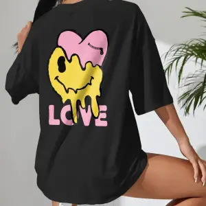 Urban Pop Graphic Kadın Tişört KoleksiyonuKod 5194