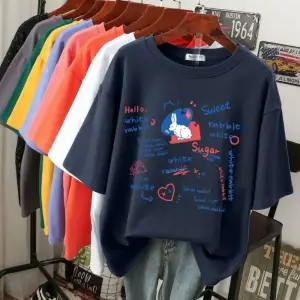 Urban Pop Graphic Kadın Tişört KoleksiyonuKod 5203