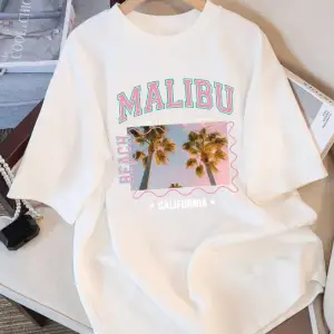 Urban Pop Graphic Kadın Tişört KoleksiyonuKod 5219