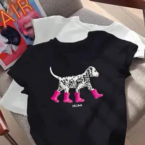 Urban Pop Graphic Kadın Tişört KoleksiyonuKod 5221