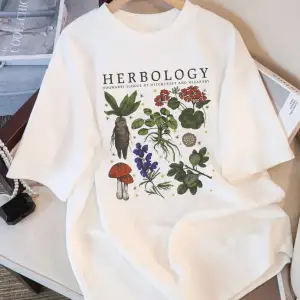 Urban Pop Graphic Kadın Tişört KoleksiyonuKod 5229