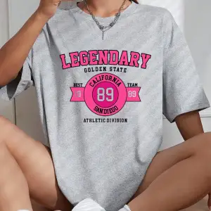 Urban Pop Graphic Kadın Tişört KoleksiyonuKod 5261