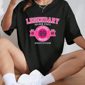 Urban Pop Graphic Kadın Tişört KoleksiyonuKod 5261