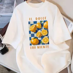 Urban Pop Graphic Kadın Tişört KoleksiyonuKod 5275