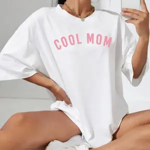 Urban Pop Graphic Kadın Tişört KoleksiyonuKod 5276