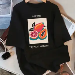 Urban Pop Graphic Kadın Tişört KoleksiyonuKod 5295