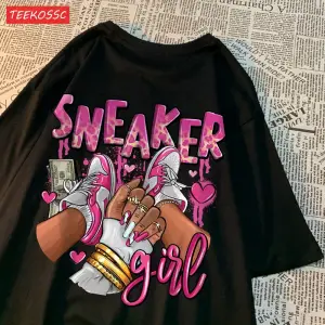 Urban Pop Graphic Kadın Tişört KoleksiyonuKod 5297