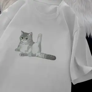 Urban Pop Graphic Kadın Tişört KoleksiyonuKod 5304