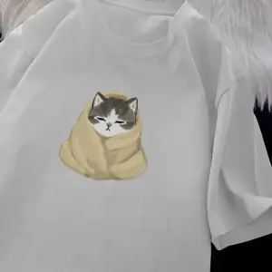 Urban Pop Graphic Kadın Tişört KoleksiyonuKod 5304