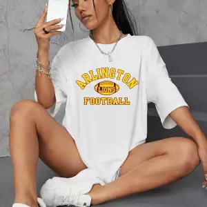 Urban Pop Graphic Kadın Tişört KoleksiyonuKod 5306