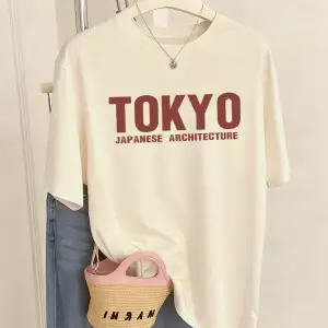 Urban Pop Graphic Kadın Tişört KoleksiyonuKod 5342