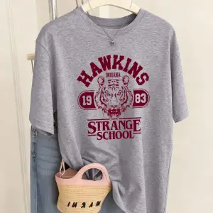 Urban Pop Graphic Kadın Tişört KoleksiyonuKod 5343