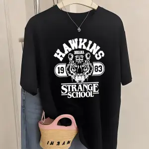 Urban Pop Graphic Kadın Tişört KoleksiyonuKod 5343